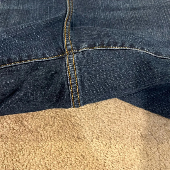Torrid Boyfriend Straight Mid Rise Jeans with Vintage Stretch - Picture 3 of 8